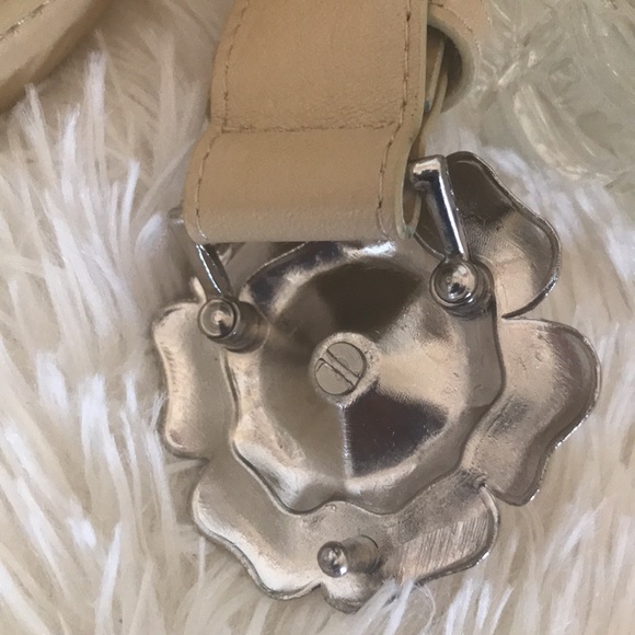 Flower Rhinestone Flower Belt - Picture 2 of 5